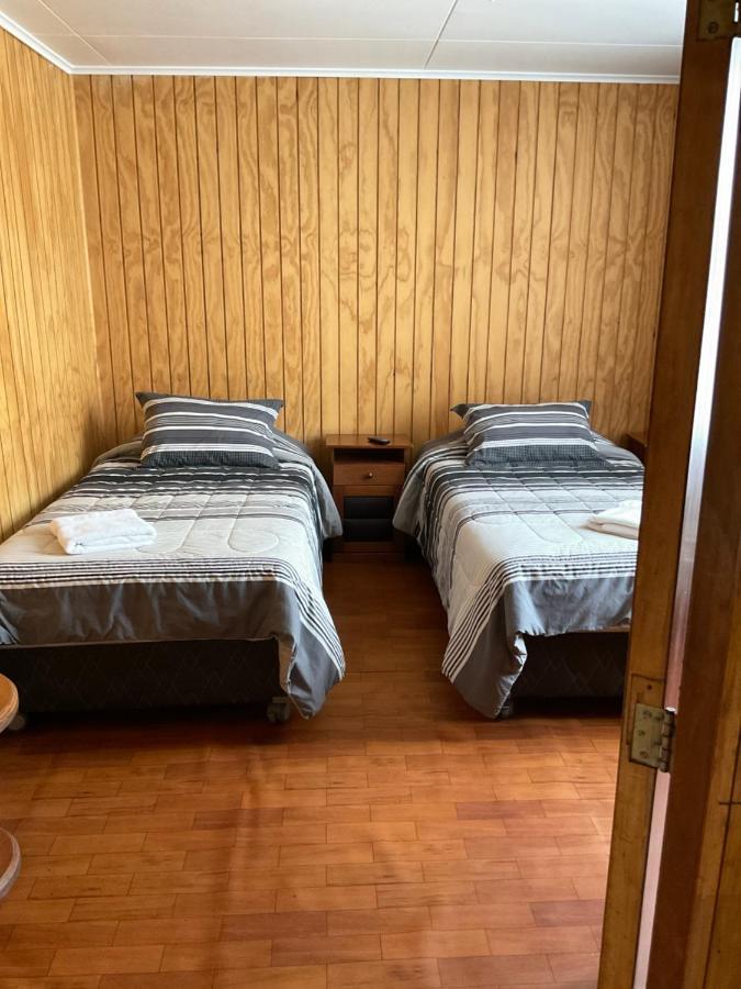 Hostal Balmaceda Punta Arenas Exterior photo